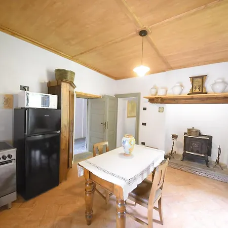 Piano Nobile Al Roseto Del Drago