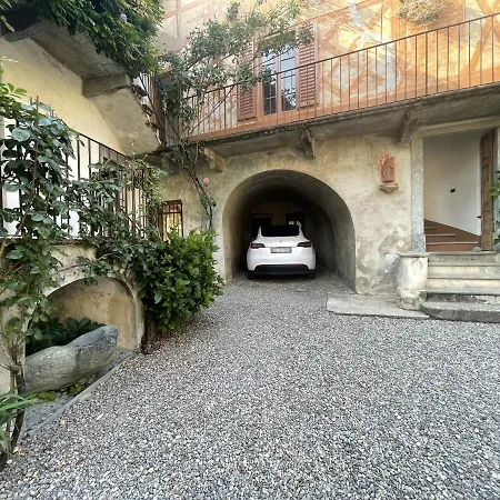 Piano Nobile Al Roseto Del Drago * San Bernardo (Sondrio)